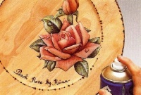 Тарелка с объемной розой